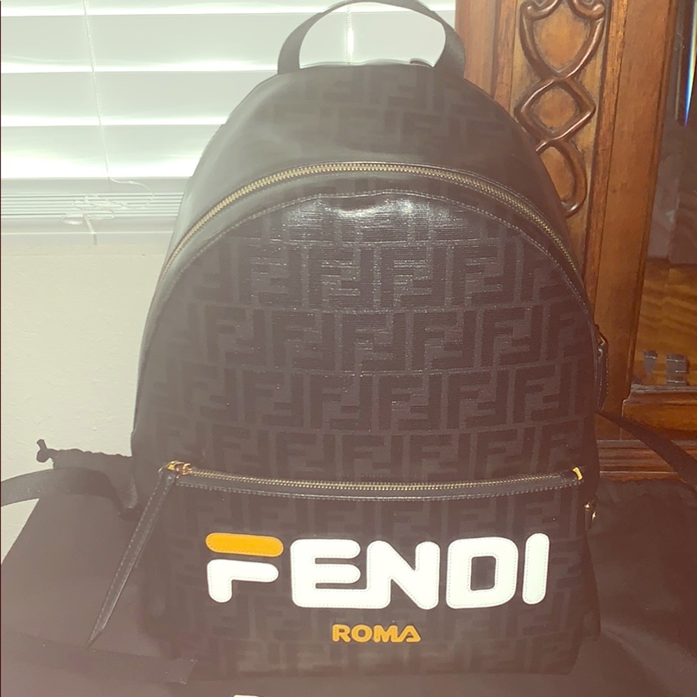 FENDI BACKPACK 🎒✨